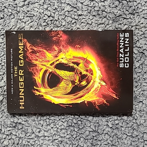The Hunger Games Collection - Picture 2 of 5